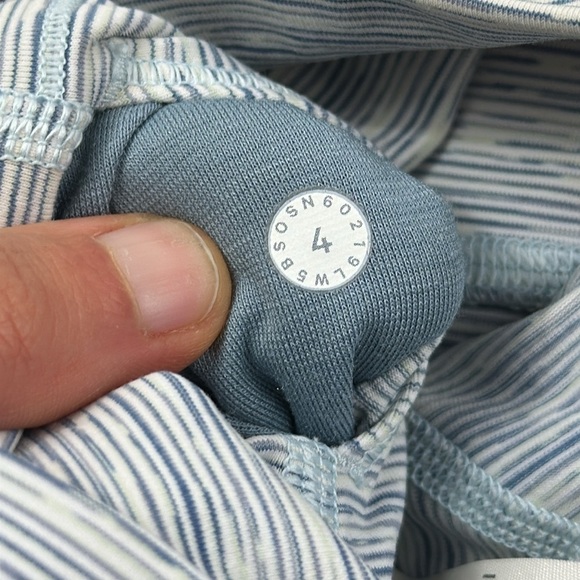 Lululemon Wunder Under HT Tight 25" *Luxtreme Wee Are From Space Sheer Blue - Picture 6 of 6